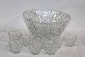 lot 211 image: Vintage Glass Punch Bowl Set with 8 Matching Cups