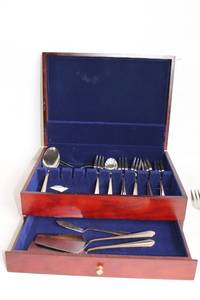 Elegant Silver-Plated Flatware Set with Wooden Chest
