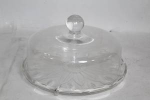 lot 213 image: Clear Glass Cake Dome with Sunburst Pattern