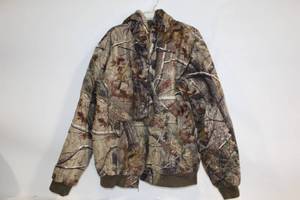 lot 251 image: DRI-DUCK XL Camouflage Hooded Jacket