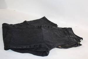 lot 264 image: Vintage Badge Jeans Black Denim Size 33x34