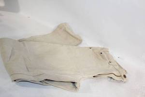 lot 266 image: Levi Strauss & Co. Mens 550 Relaxed Fit Tapered Leg Jeans, Size 34L