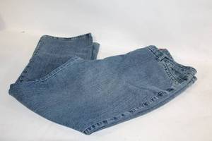 lot 276 image: Cosmopolitan Womens Denim Jeans with Embellishment, Size 20