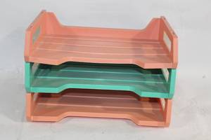 lot 283 image: Set of 3 Stackable Plastic Desk Organizer Trays