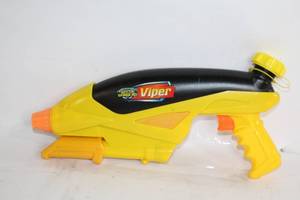 lot 343 image: Viper Water Warrior Water Gun with Orange Nozzle