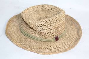 lot 376 image: Versatile Woven Straw Hat with Band Detail