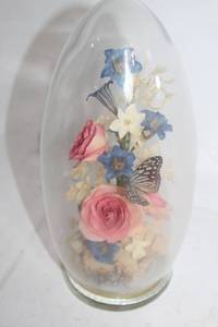 lot 406 image: Vintage Glass Dome with Floral Butterfly Arrangement