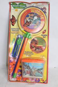 lot 411 image: Wildlife Set with Bughouse, Wildlife Net, and Tweezers