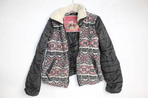 lot 422 image: Bernardo Collection Womens Quilted Jacket, Size Large