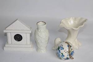 lot 453 image: Collection of 4 Decorative White Ceramic Pieces