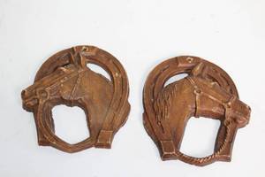lot 500 image: Pair of Vintage Wooden Horse Carved Wall Decor