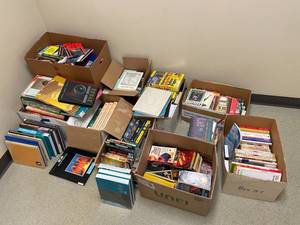 lot 19P image: Diverse Mixed Book Collection Fiction, Non-Fiction