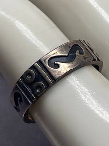 lot 17Z image: Vintage Sterling Silver 925 Tribal Band Ring Size 9.75