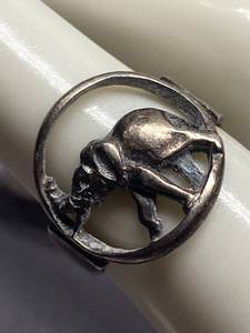 lot 20Z image: Sterling Silver 925 Elephant Ring Size 5.75