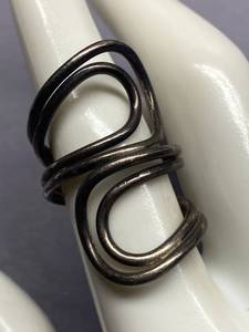 lot 21Z image: Sterling Silver 925 Ring Twist Design Size 7