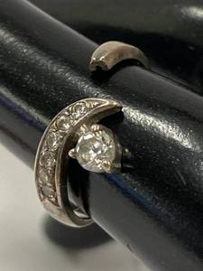lot 45Z image: Adjustable Elegant Sterling Silver 925 Ring With Stone Details