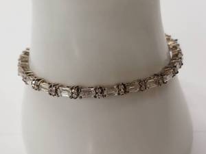 lot 110M image: Sterling Silver Baguette Stone Bracelet 7