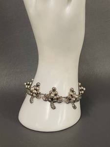 lot 135M image: Vintage Sterling Silver Grape Cluster Bracelet