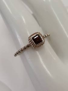 lot 142M image: 925 Silver Ring with Red Gemstone