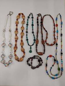 lot 169M image: Vintage Costume Jewelry Lot