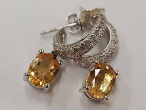 lot 218M image: Elegant Sterling Silver Earrings with Yellow Gemstones