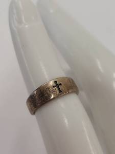 lot 226M image: Sterling Silver Cross Ring Religious Symbol Jewelry