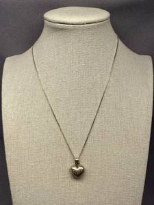 lot 54B image: Sterling Silver 925 Heart Locket Necklace