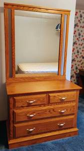 lot 36 image: Oak Dresser with Mirror