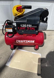 lot 23 image: Craftsman Air Compressor 125PSI, 1.5HP, 3 Gallon