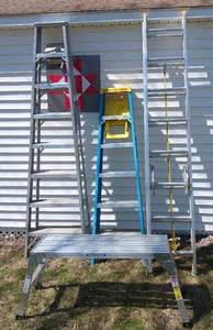 lot 1 image: 16 Davidson Extension, 8 Aluminum Step Ladder, 6 Fiberglass Werner, and 2 Platform Stand