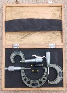 lot 59 image: Mitutoyo Micrometer Set