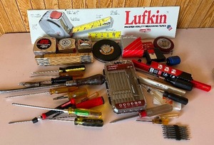 lot 89 image: Plastic Lufkin Countertop Sign, Vintage 6 Wooden Folding Ruler, Screwdrivers