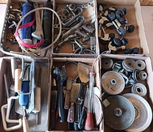 lot 107 image: Trowels, Scrapers, Pulleys, Hardware
