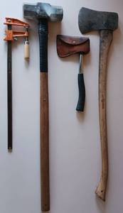 lot 110 image: Plumb Axe, Sledge Hammer, Clamp