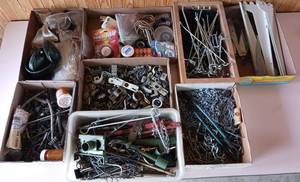 lot 117 image: Peg Hooks, Streater Shelf Brackets, Hardware