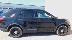 lot 8 image: 2014 Ford Explorer Interceptor AWD Utility SUV