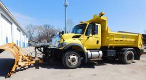 2009 International 7400 Plow Dump Truck