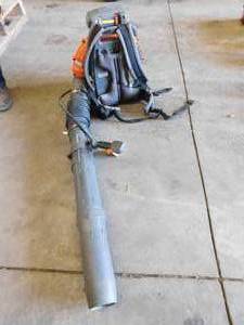 lot 24 image: Husqvarna Leaf Blower
