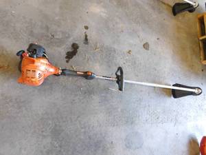 lot 29 image: Echo Weed Trimmer #1