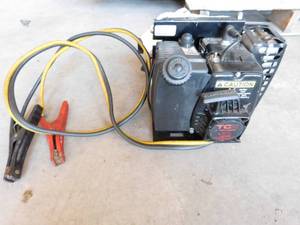 lot 65 image: Gas Powered Jump Pack