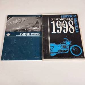 lot 26 image: Lot Of Two Harley Davidson Service Manuals PN994-98 And 99600-07 Great Condition