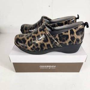 lot 40 image: New Womens Gianibernini Clogs Leopard Print