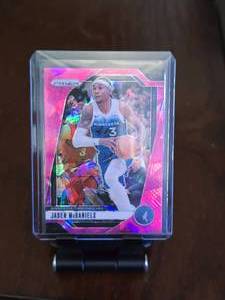 lot 109 image: JADEN MCDANIELS 2024-25 PANINI PRIZM PINK CRACKED ICE