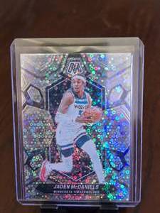 lot 108 image: JADEN MCDANIELS 2023-24 PANINI MOSAIC FAST BREAK SILVER MOSAIC PRIZM #87