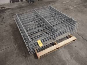 lot 16 image: Wire Tops