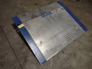 lot 10 image: Uline Dock Plate