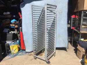 lot 113 image: Lockwood RA70-ER24E Mobile Pan RackCart