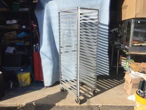 lot 140 image: Lockwood RA70-ER24E Mobile Pan RackCart