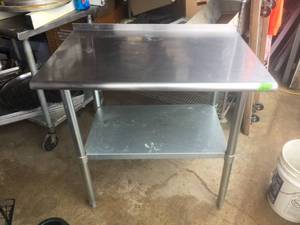 lot 104 image: Profeeshaw SS NSF Prep Table 36 x 24