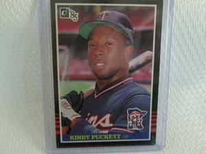 lot 17 image: 1985 Donruss Kirby Puckett Rookie C...